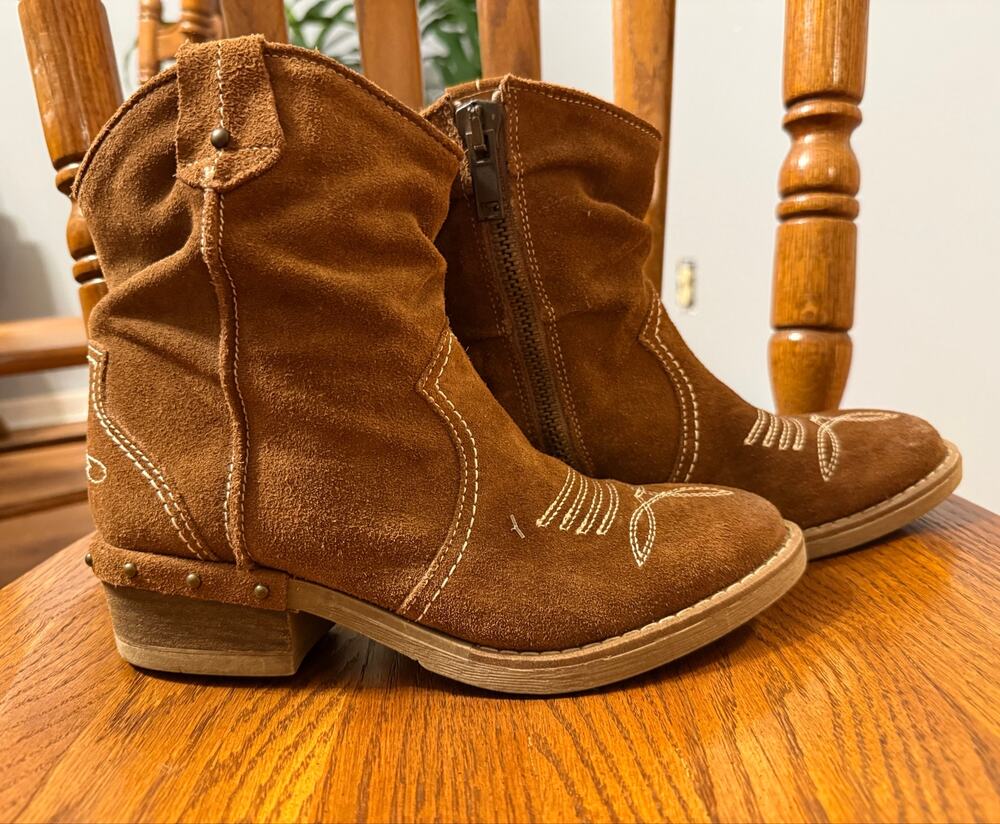 Sundance "Etta" Whiskey Suede Slouchy Western Ankle Boots Size 39/ US approx 8.5